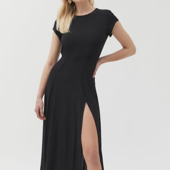 Urban Outfitters Dresses & Skirts - Urban Outfitters Lindsey Cap-sleeve Midi Dress